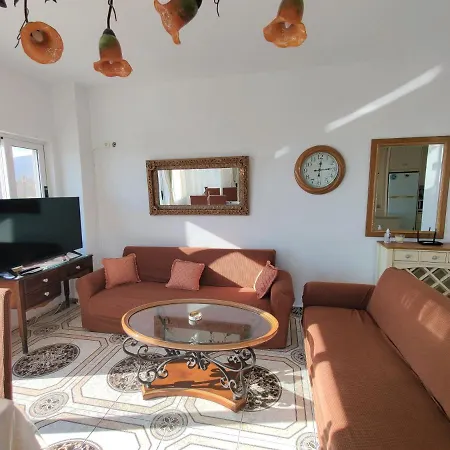 Lakena Sunset View * Menetaí