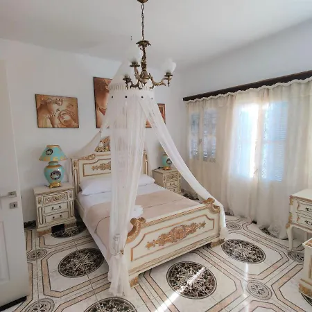 Lakena Sunset View * Menetaí